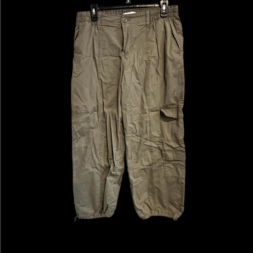 Celebrity Pink woman’s olive green khaki utility cargo pants with drawstring